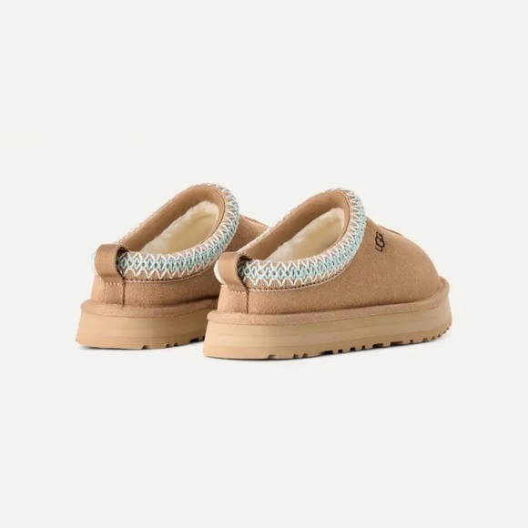 Size 5-Brand New UGG Tazz Big Kids Slipper Sand 1143776K-SAN - Picture 2 of 7